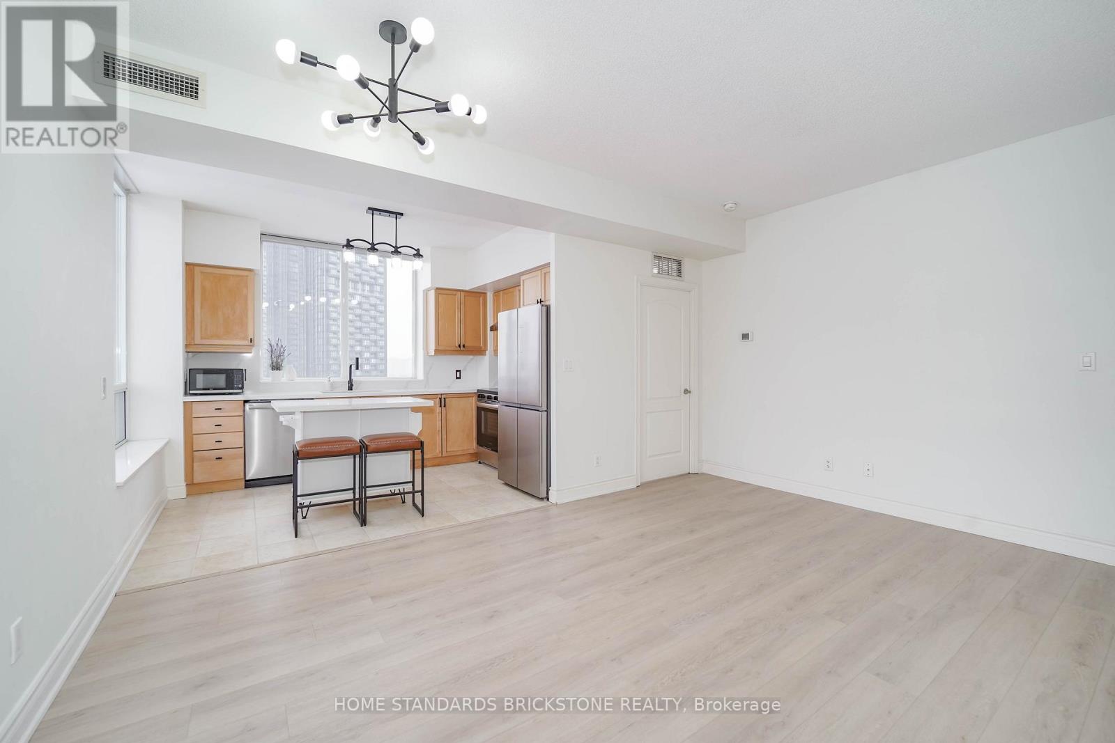 1106 - 1105 Leslie Street, Toronto, Ontario  M3C 4G9 - Photo 10 - C12727044