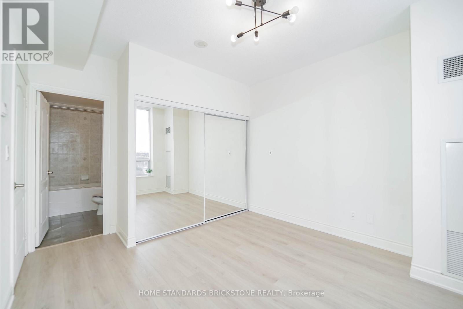 1106 - 1105 Leslie Street, Toronto, Ontario  M3C 4G9 - Photo 24 - C12727044