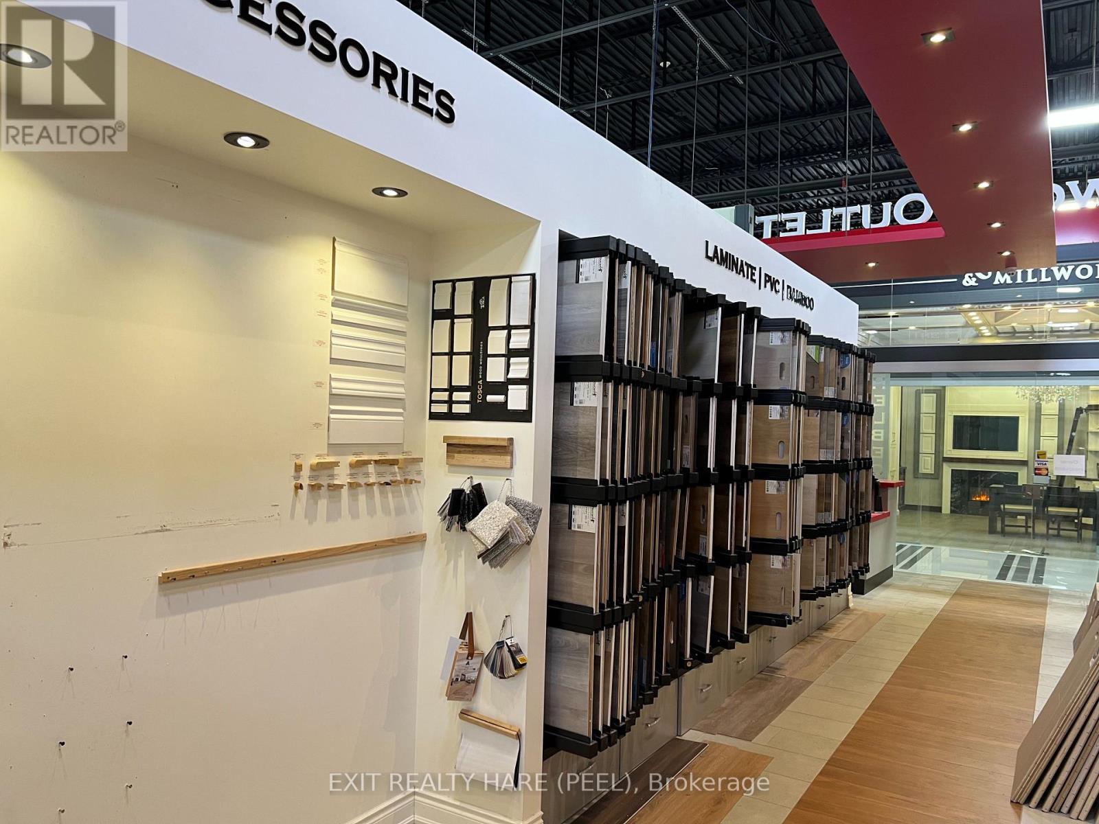 109 - 7250 Keele Street, Vaughan, Ontario  L4K 1Z8 - Photo 2 - N12727050