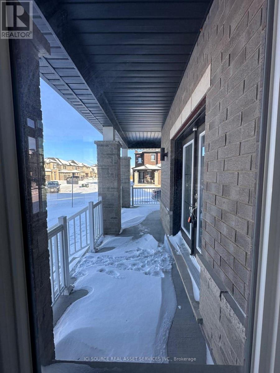 41 Bentgrass Drive, Welland, Ontario  L3B 0H4 - Photo 2 - X12698394