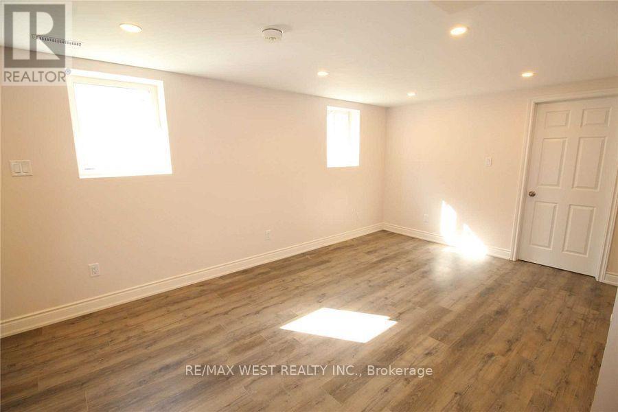 Upper - 53 Sutherland Avenue, Brampton, Ontario  L6V 2H6 - Photo 18 - W12727026