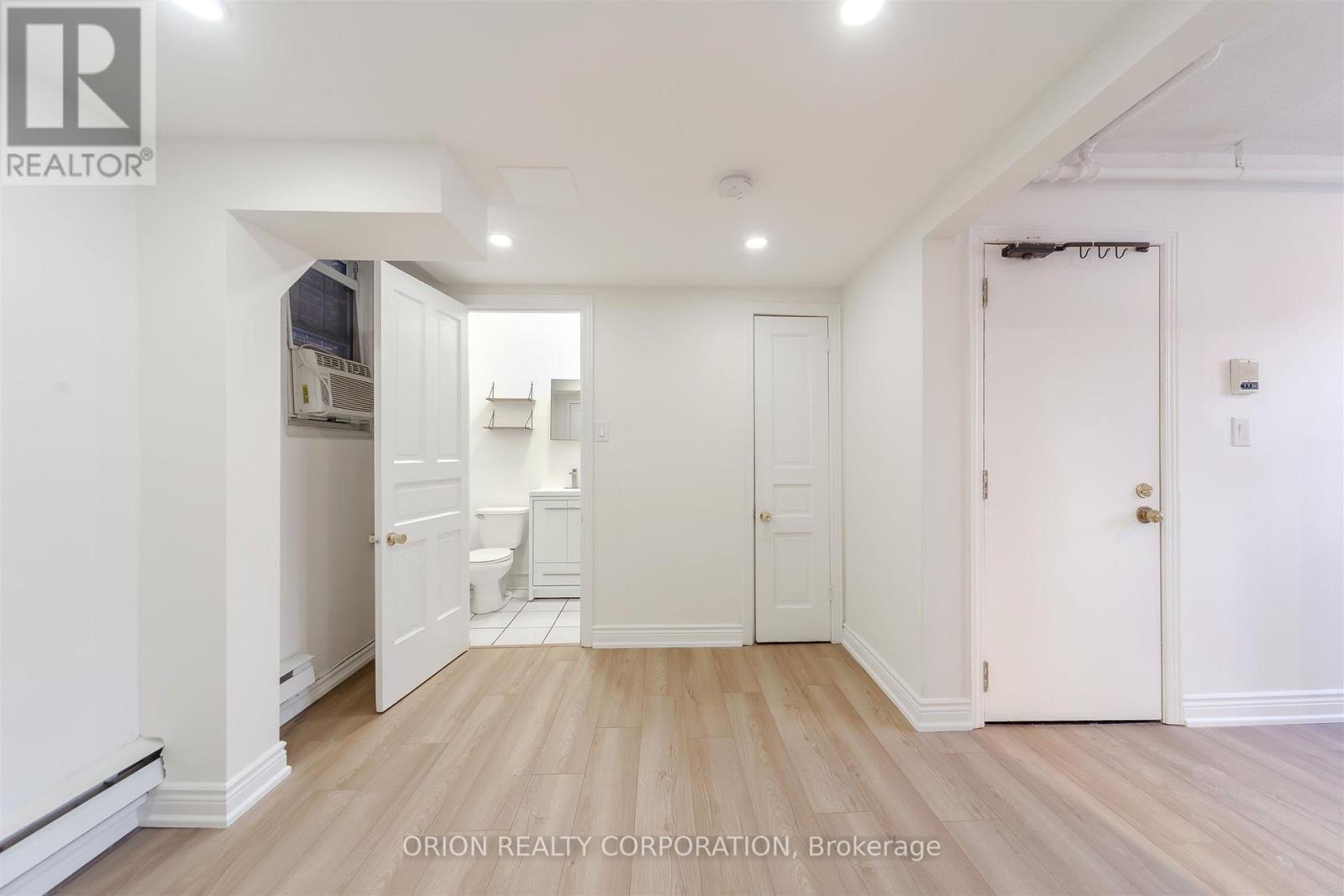 6 - 44 Emerald Crescent, Toronto, Ontario  M8V 2B6 - Photo 10 - W12727054