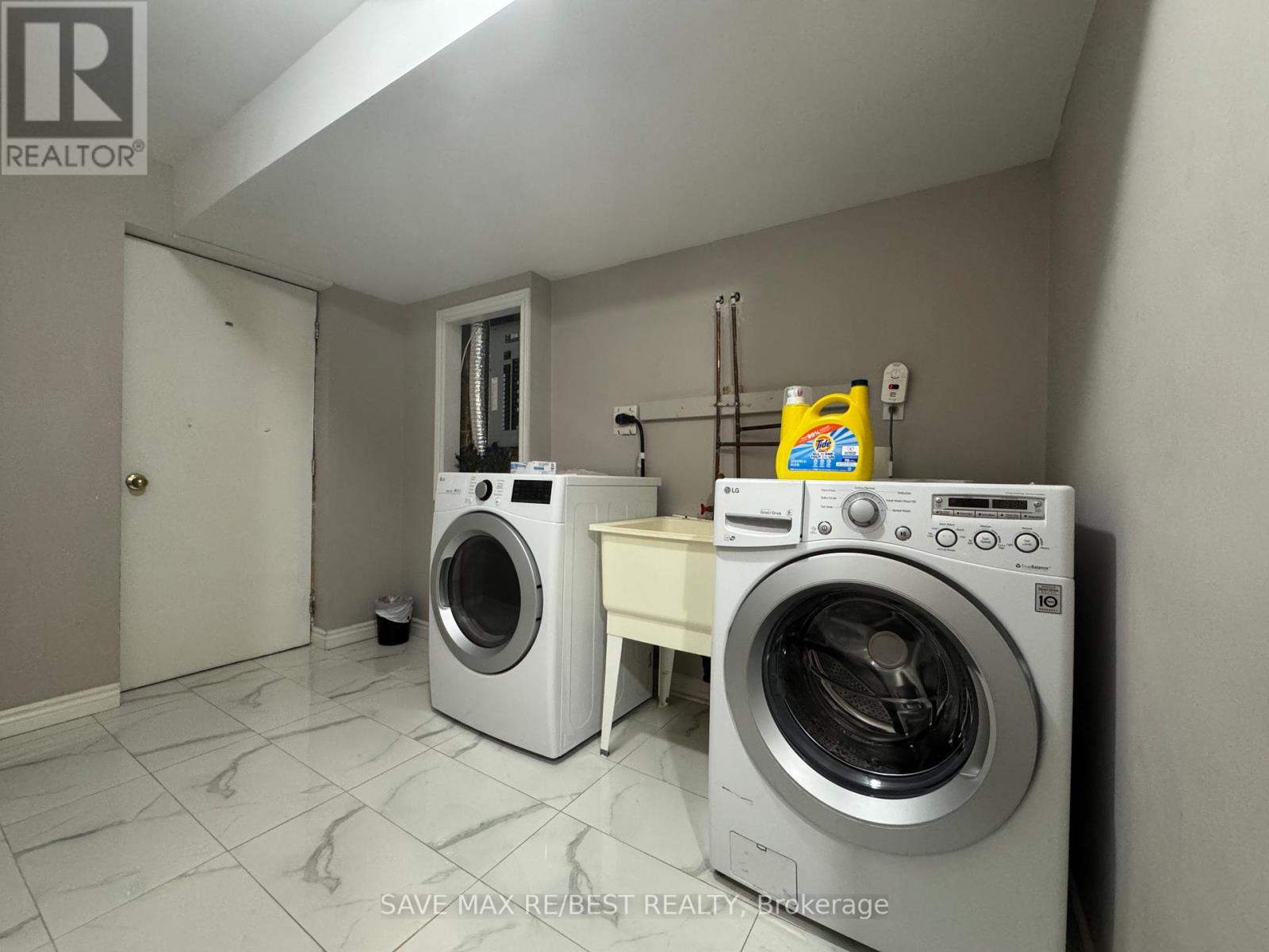 Main - 48 Zia Dodda Crescent, Brampton, Ontario  L6P 1J5 - Photo 18 - W12727058