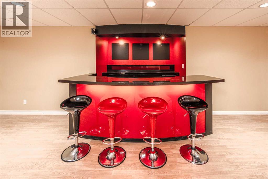 18 Hidden Creek Point Nw, Calgary, Alberta  T3A 6J6 - Photo 25 - A2272344