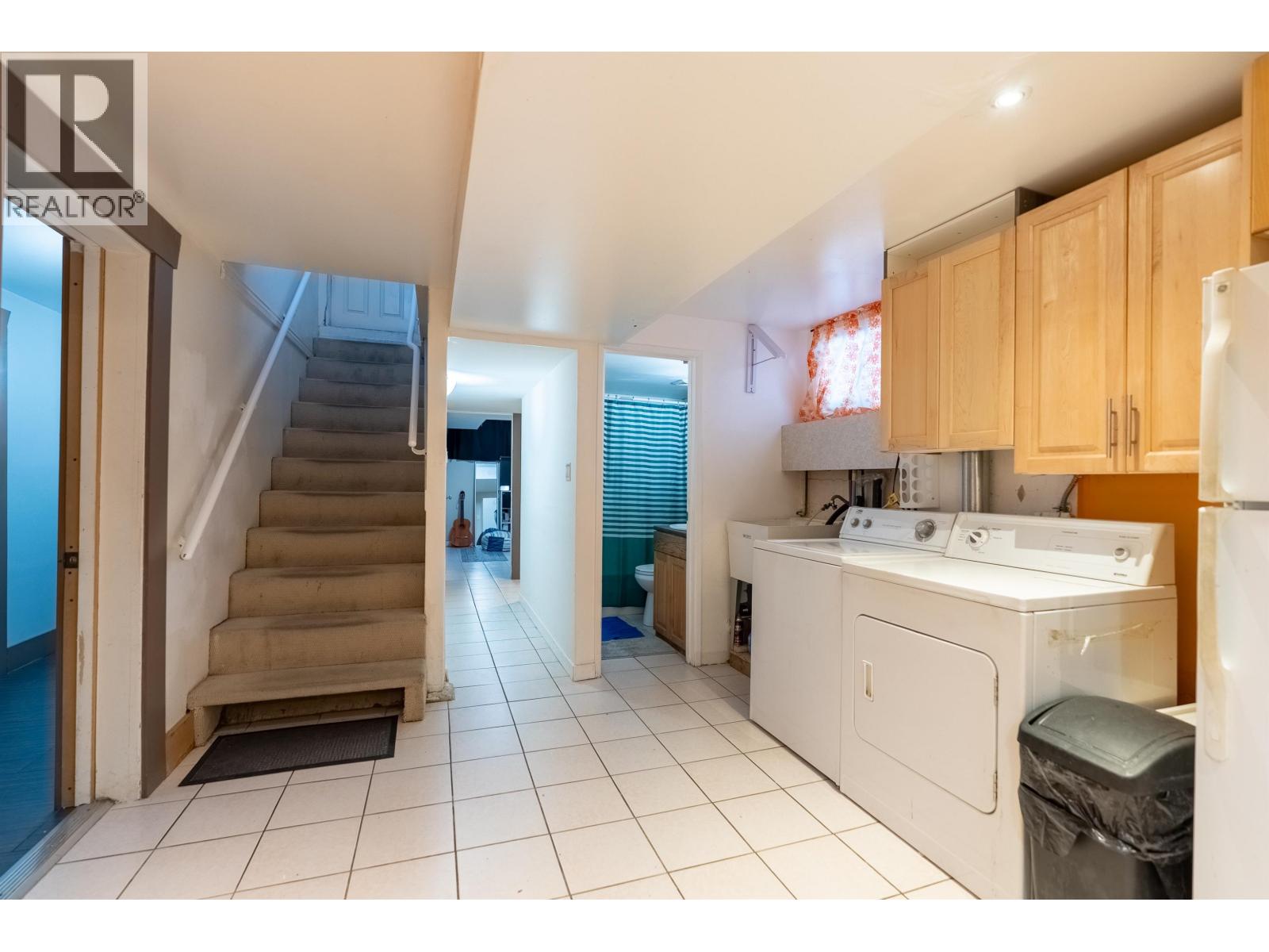 22023 Lougheed Highway, Maple Ridge, British Columbia  V2X 2S7 - Photo 22 - R3075295