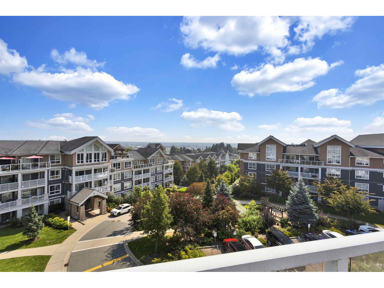 409 6470 194 Street, Surrey, British Columbia  V4N 6J9 - Photo 5 - R3081694