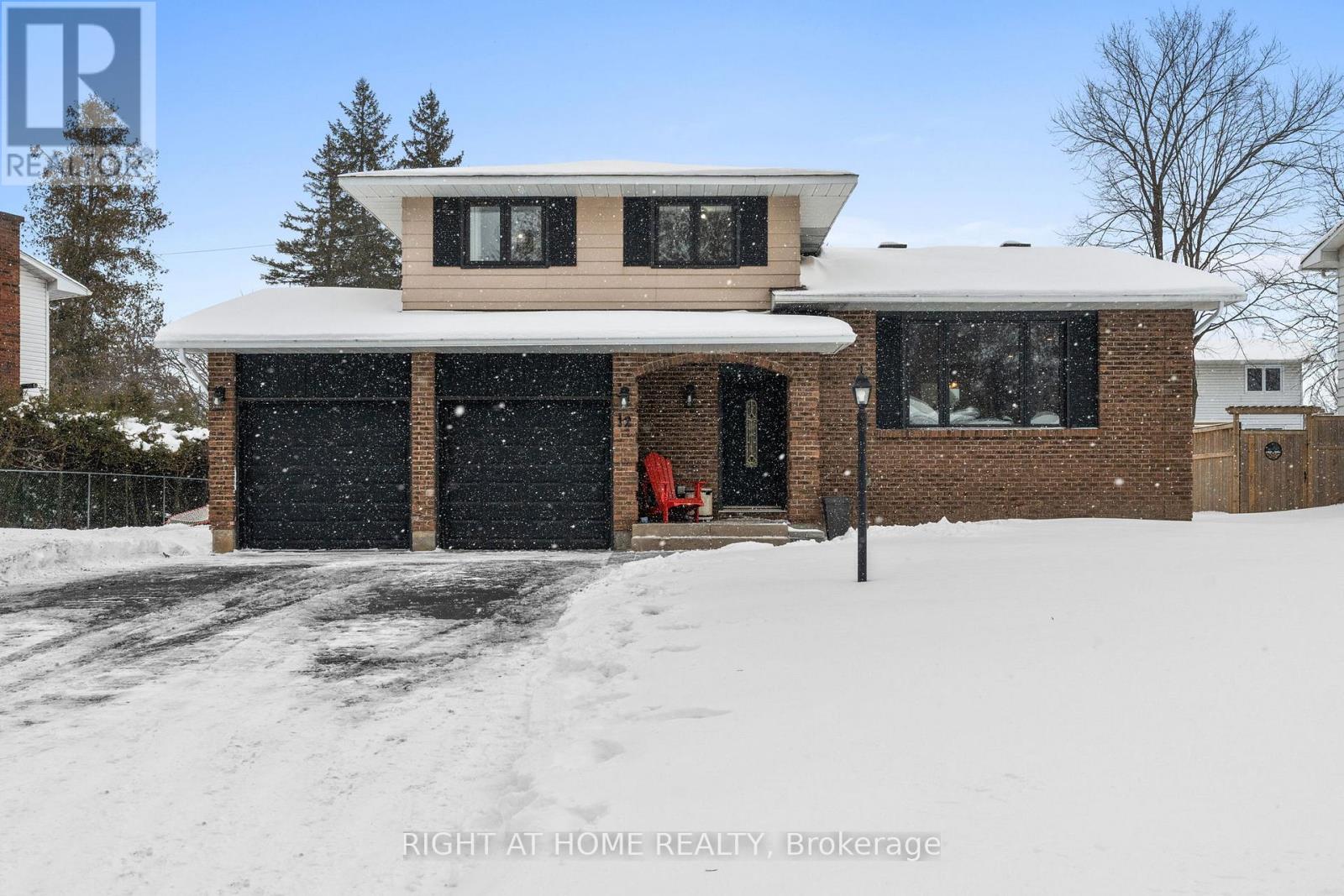 12 BUTTERFIELD ROAD, Ottawa, Ontario
