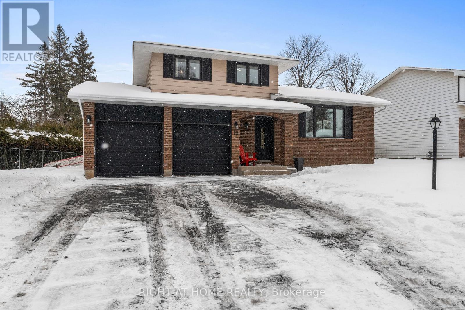 12 Butterfield Road, Ottawa, Ontario  K0A 3P0 - Photo 2 - X12727102