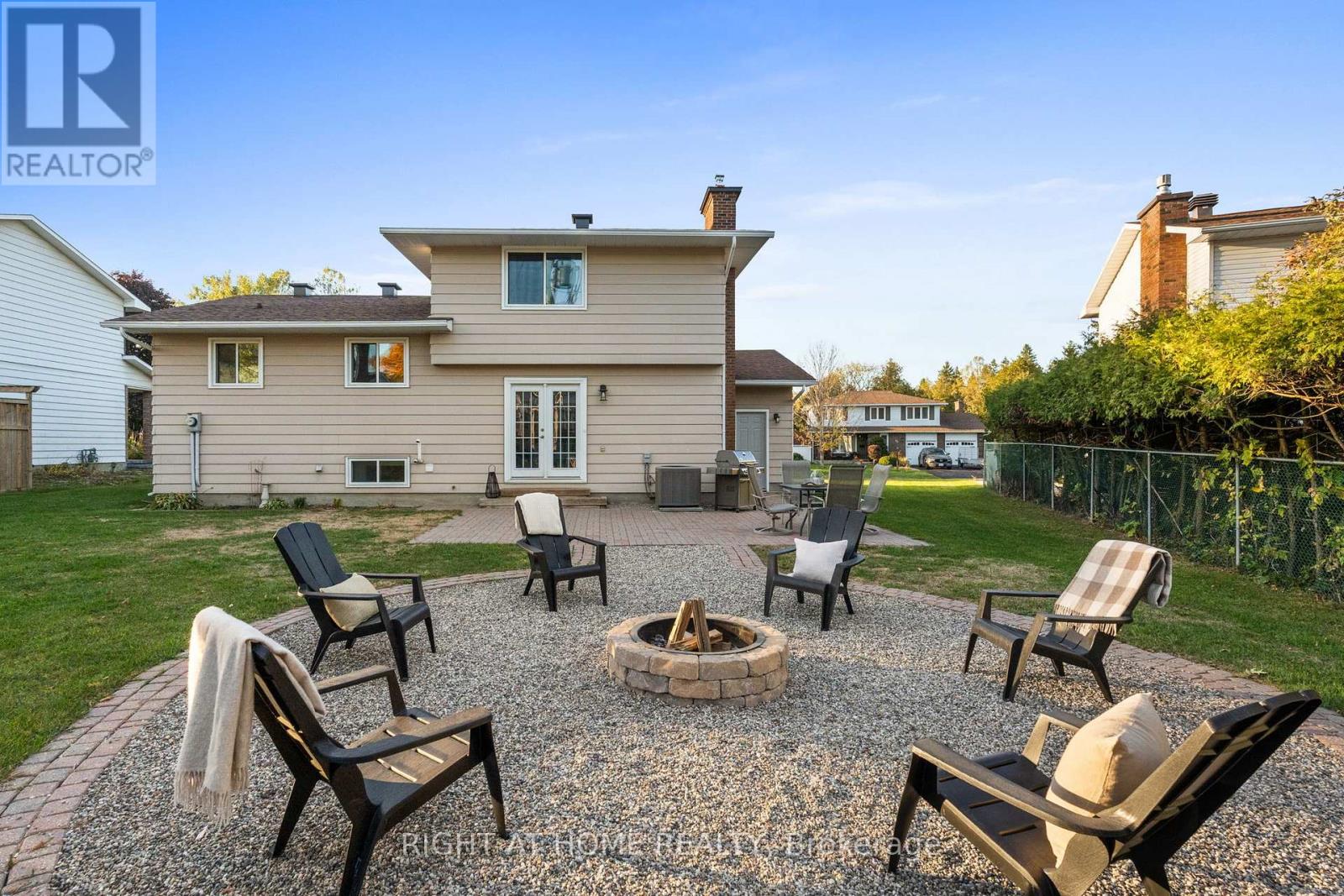 12 Butterfield Road, Ottawa, Ontario  K0A 3P0 - Photo 37 - X12727102