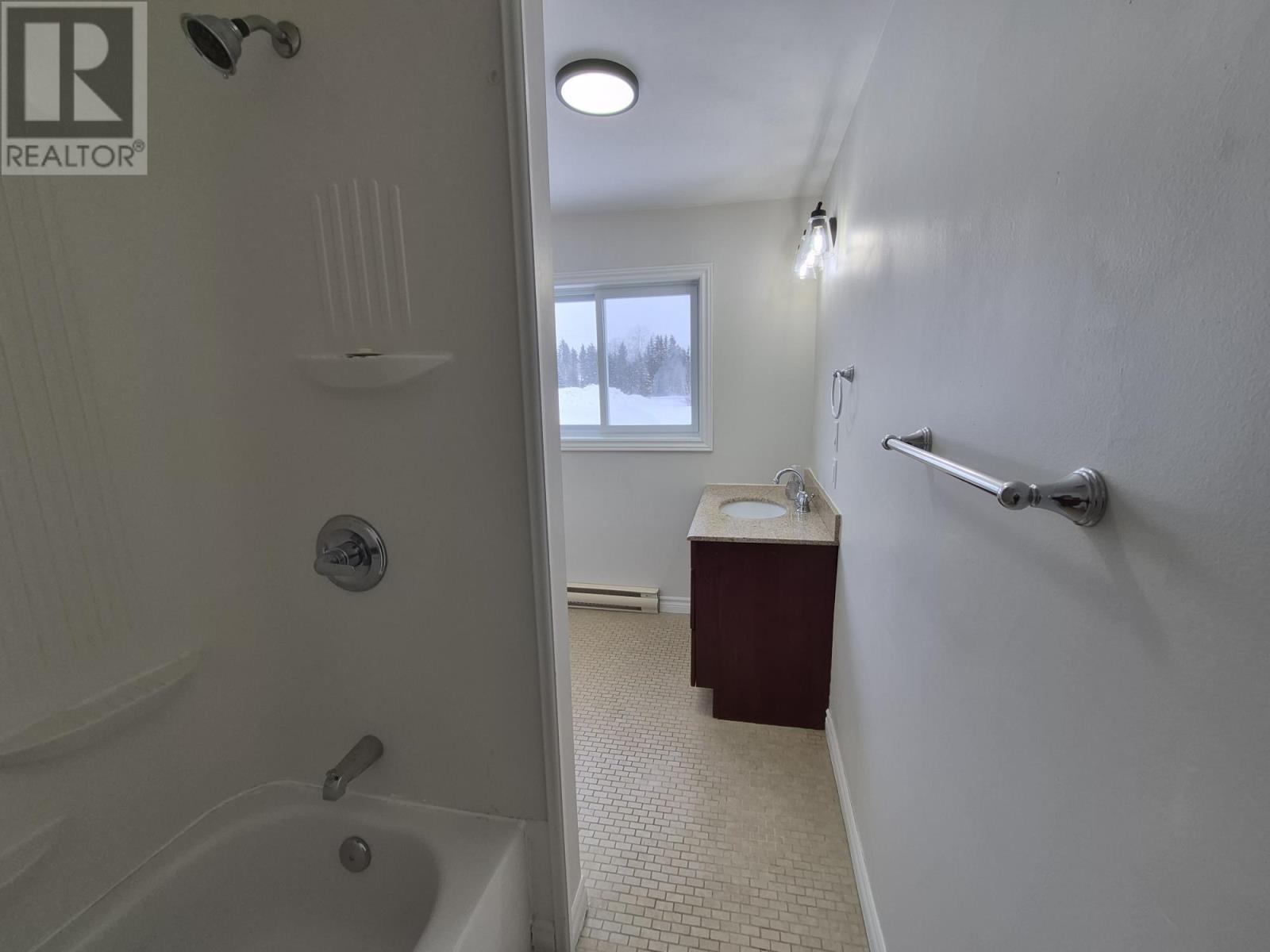 40 Stevens Ave, Marathon, Ontario  P0T 2E0 - Photo 18 - TB2600116