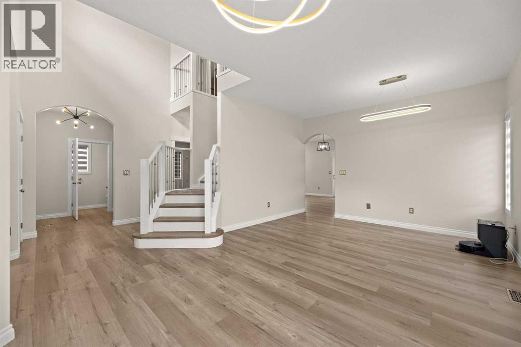 165 Canals Circle Sw, Airdrie, Alberta  T4B 3E8 - Photo 3 - A2276341