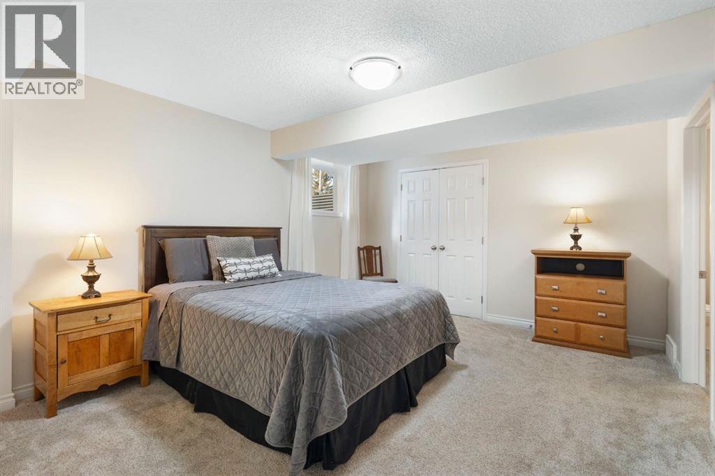 209 Hawkstone Drive Nw, Calgary, Alberta  T3G 3R1 - Photo 35 - A2278752