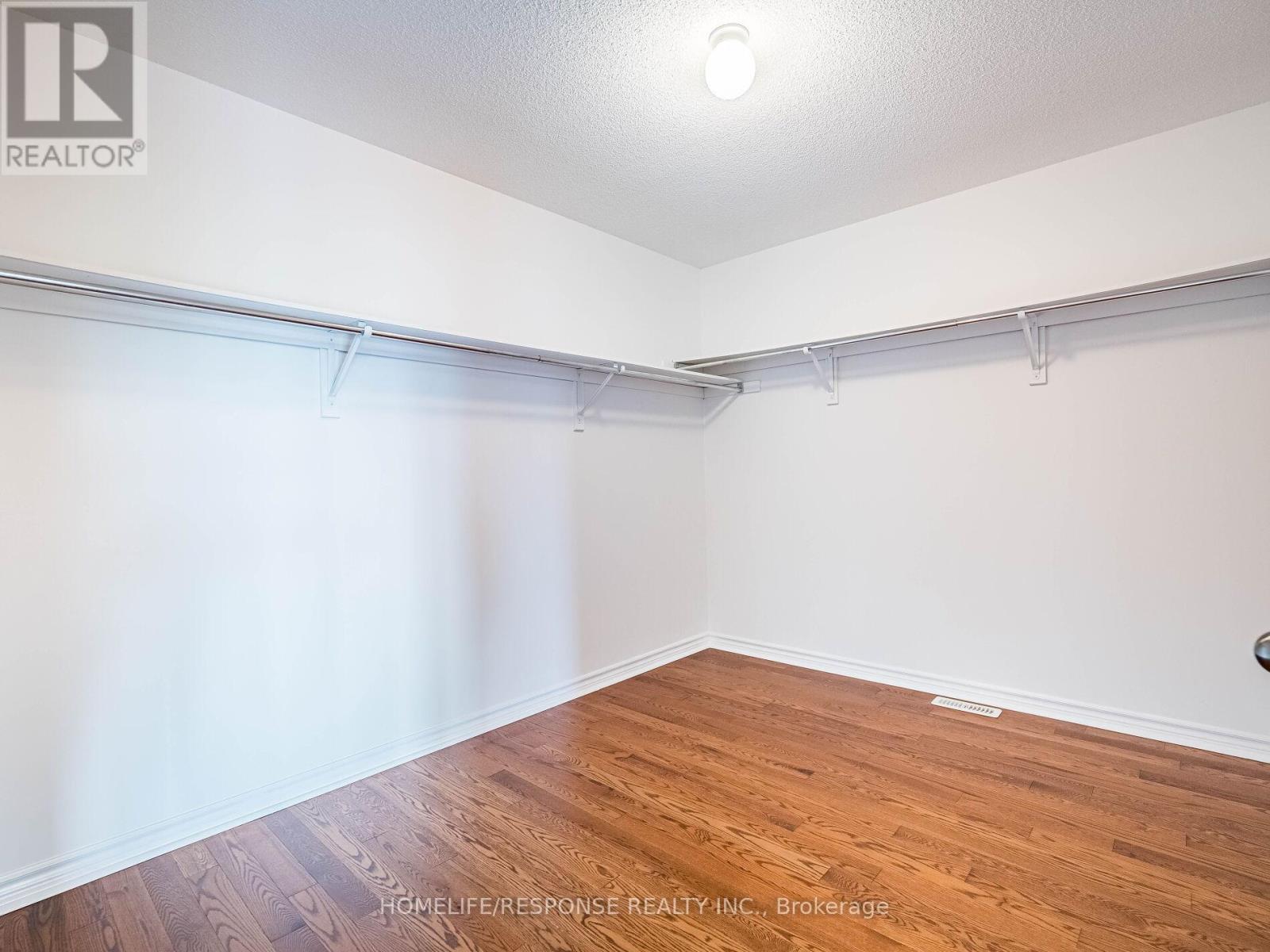 Upper - 7272 Milano Court, Mississauga, Ontario  L5W 0A2 - Photo 27 - W12672906