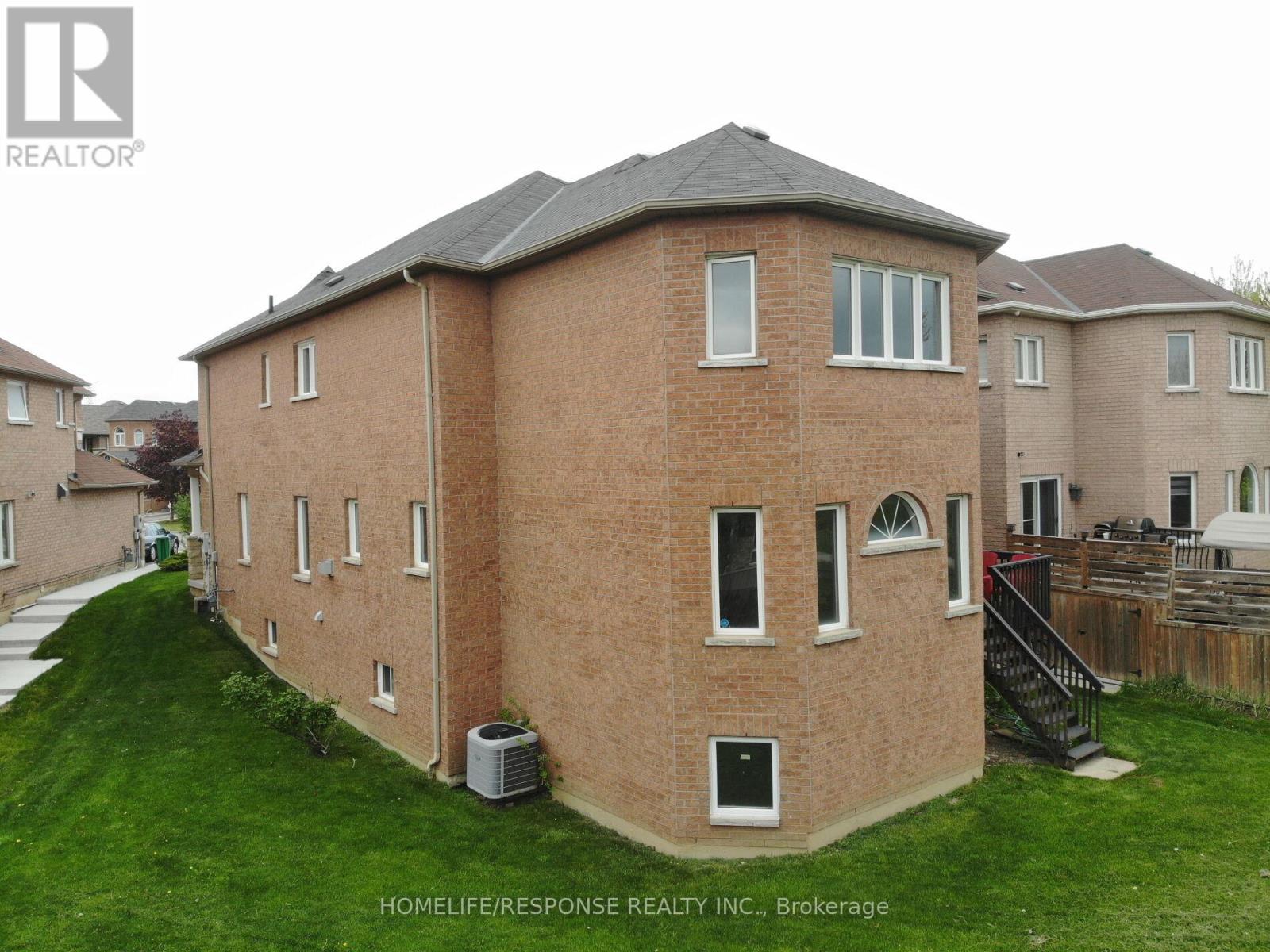 Upper - 7272 Milano Court, Mississauga, Ontario  L5W 0A2 - Photo 35 - W12672906