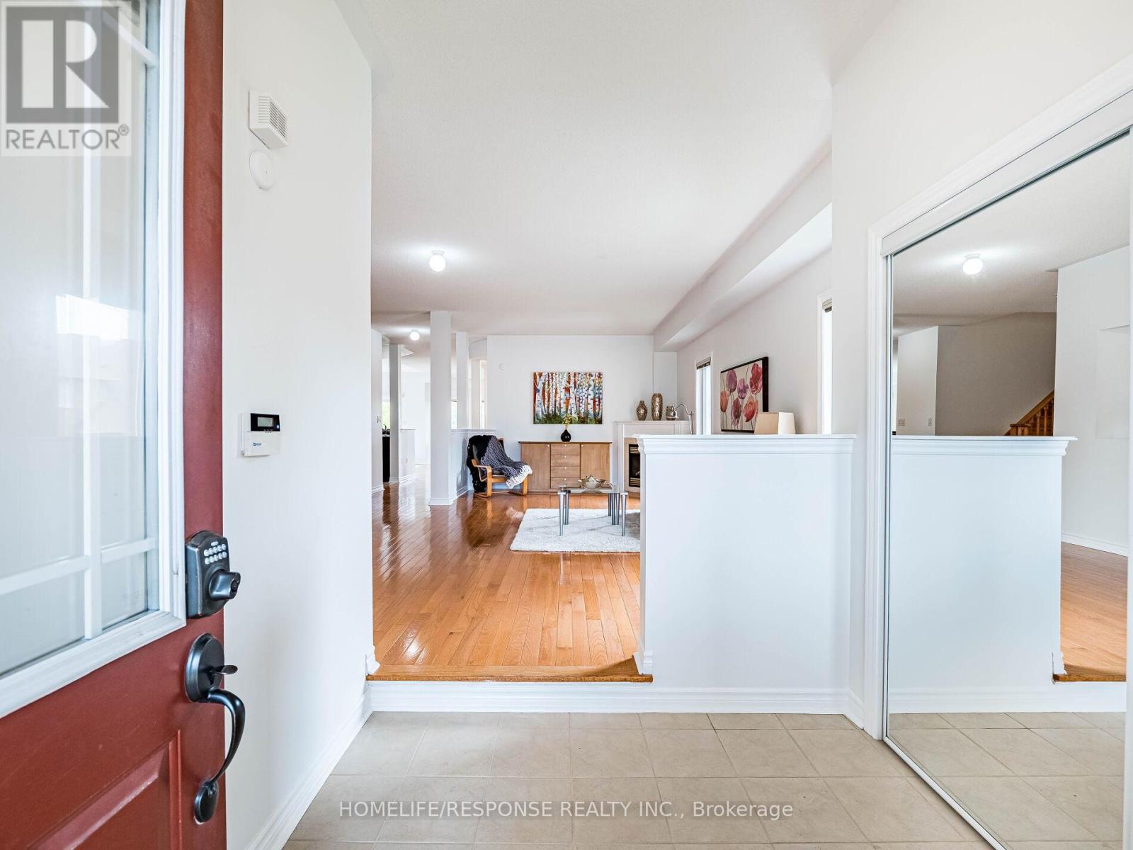 Upper - 7272 Milano Court, Mississauga, Ontario  L5W 0A2 - Photo 6 - W12672906