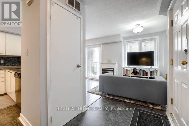 829 - 75 Weldrick Road E, Richmond Hill, Ontario  L4C 0H9 - Photo 10 - N12727068