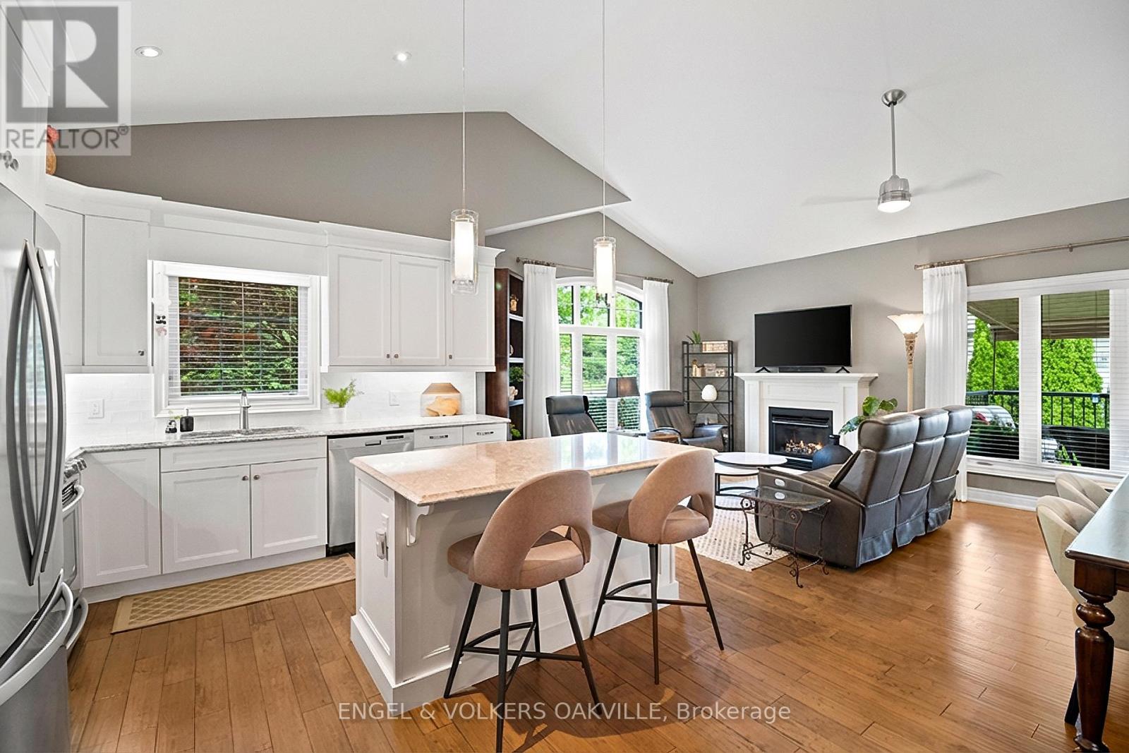 2 Sawmill Lane, Niagara-On-The-Lake, Ontario  L0S 1J1 - Photo 8 - X12715068