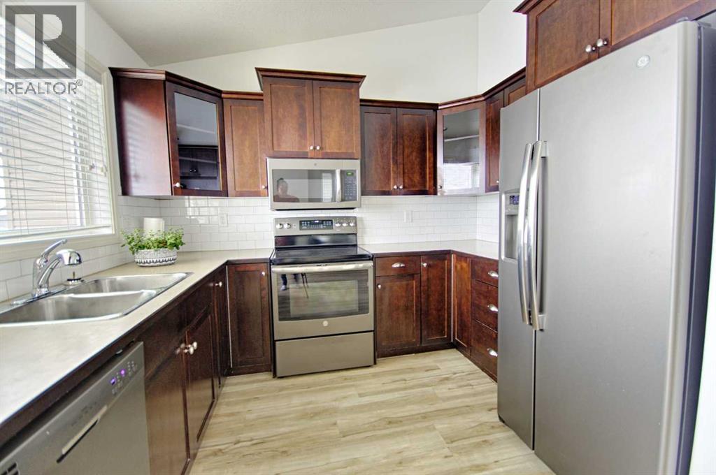 210 Keystone Lane W, Lethbridge, Alberta  T1J 2R2 - Photo 12 - A2275252