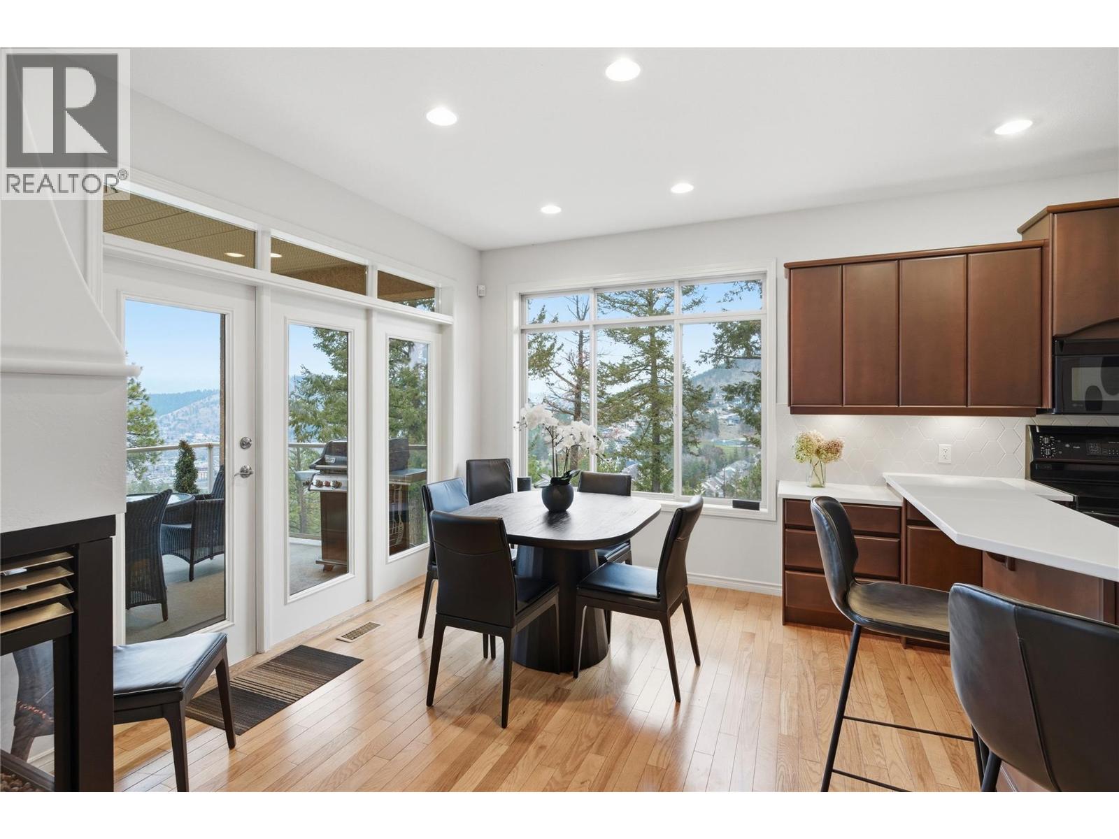 2213 Waddington Court Unit# 16, Kelowna, British Columbia  V1V 4P4 - Photo 6 - 10373610