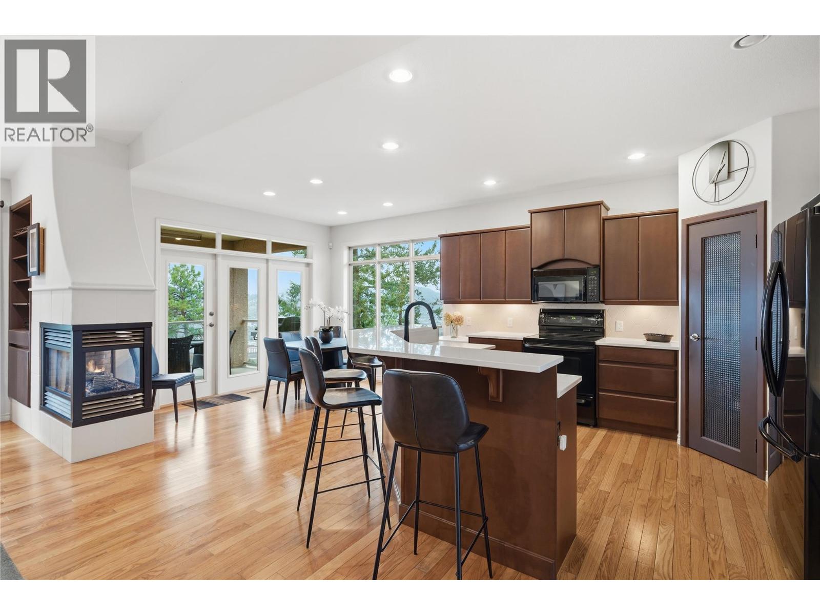 2213 Waddington Court Unit# 16, Kelowna, British Columbia  V1V 4P4 - Photo 5 - 10373610