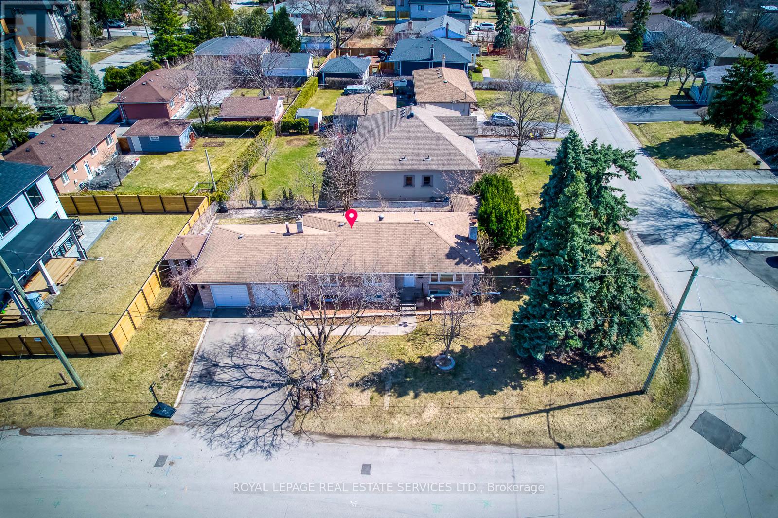 577 TRUDALE COURT, Oakville, Ontario