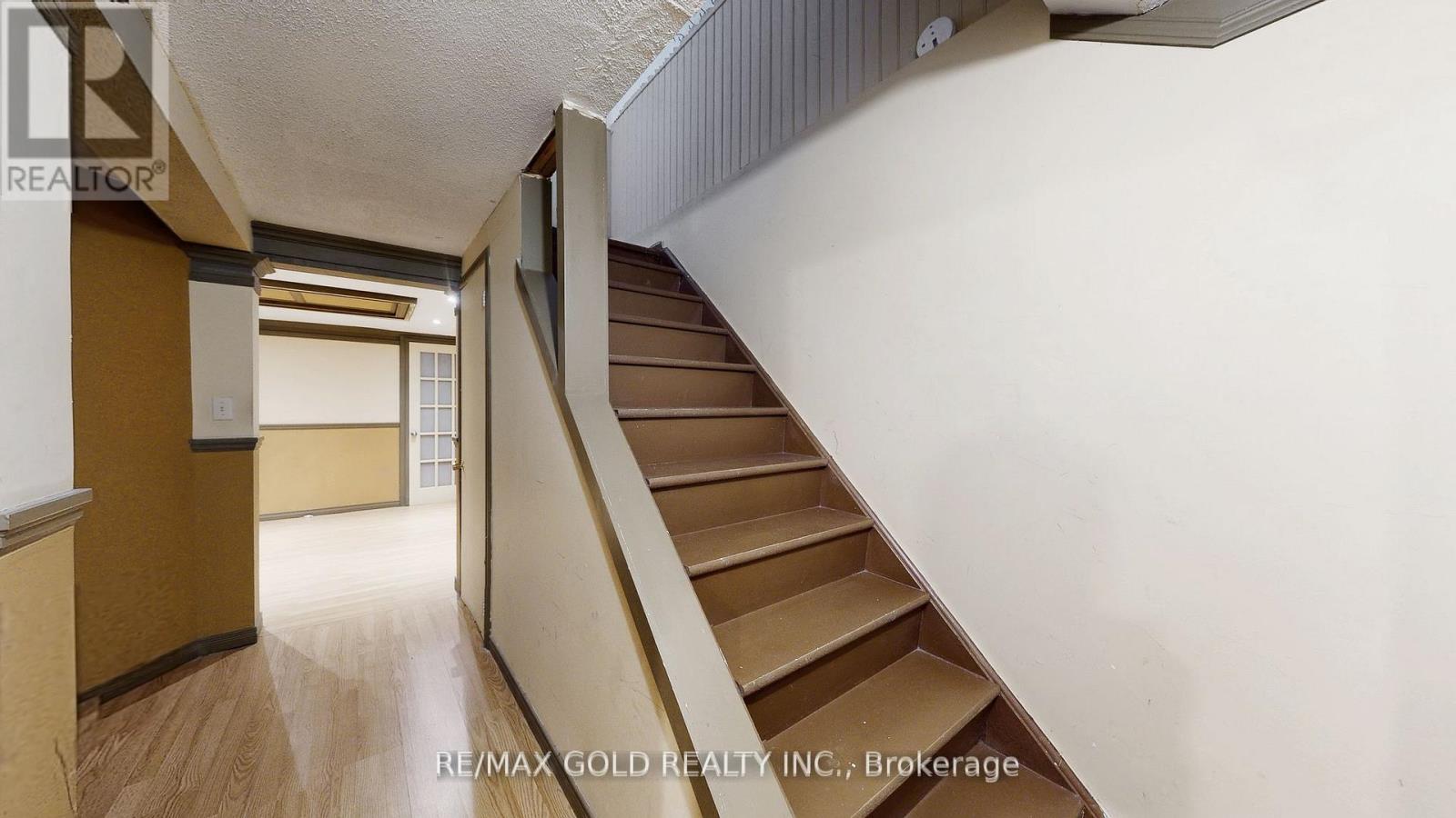 3 Hemlark Court, Brampton, Ontario  L6S 2B7 - Photo 16 - W12727118