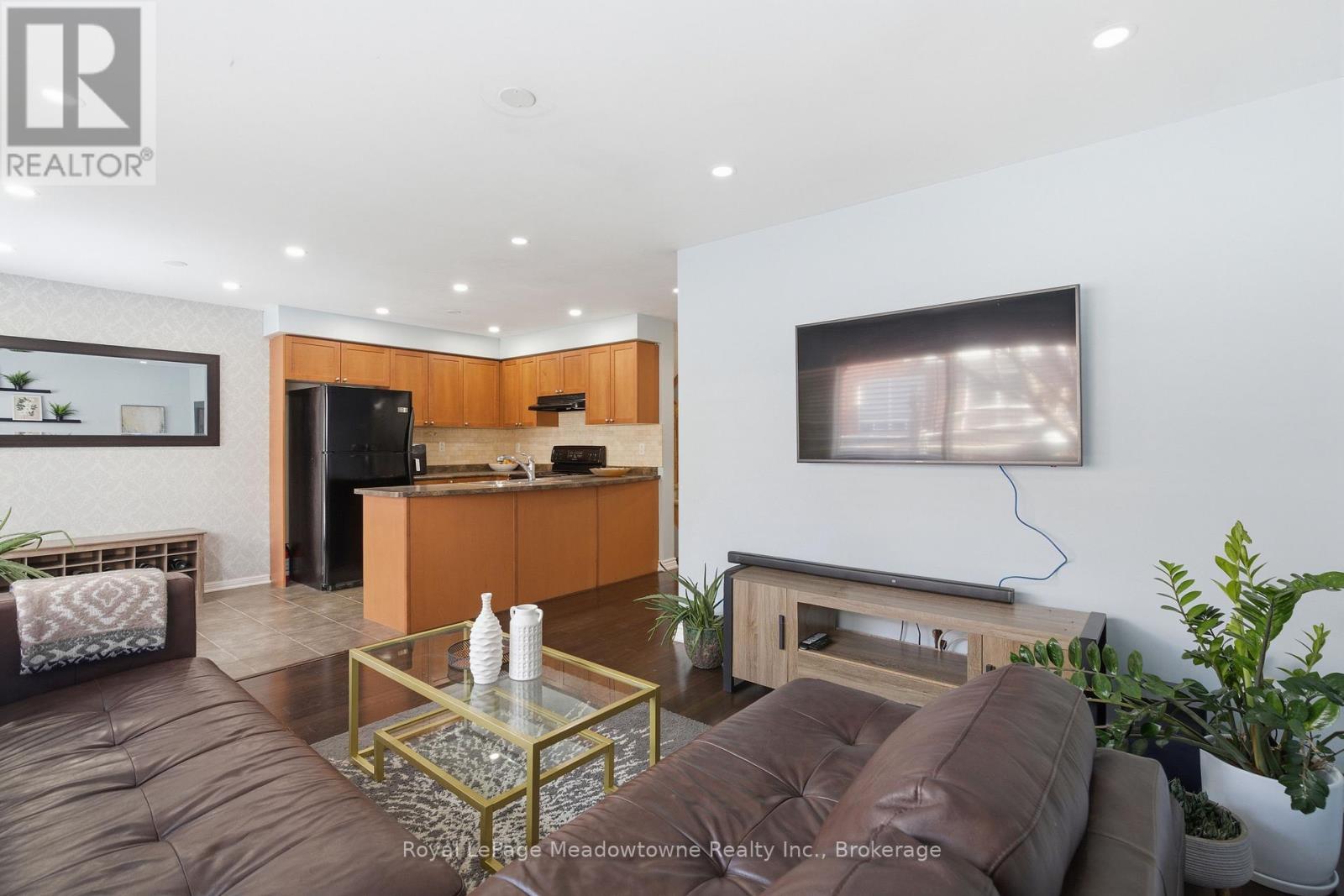 851 Gifford Crescent, Milton, Ontario  L9T 0L2 - Photo 14 - W12727164