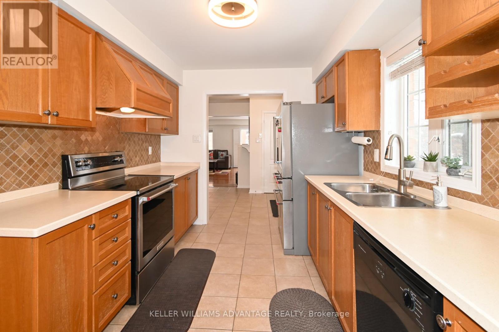 220 - 7360 Zinnia Place, Mississauga, Ontario  L5W 2A1 - Photo 11 - W12726822