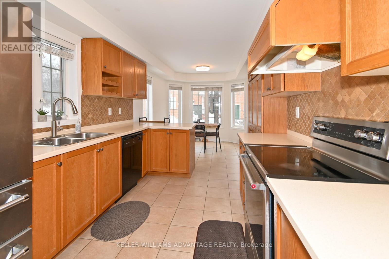 220 - 7360 Zinnia Place, Mississauga, Ontario  L5W 2A1 - Photo 7 - W12726822