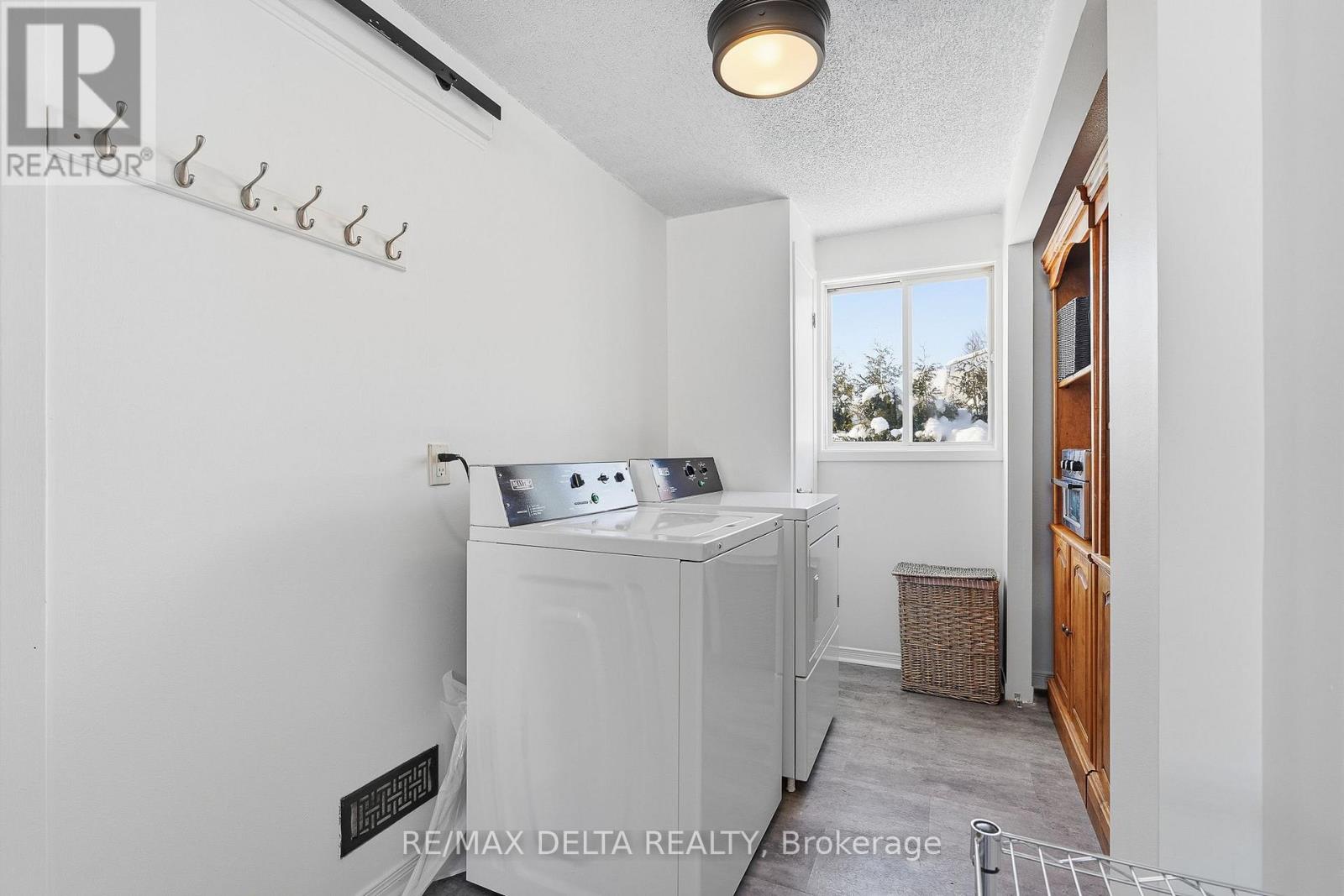 877 Lacroix Road, Clarence-Rockland, Ontario  K0A 2A0 - Photo 15 - X12720916