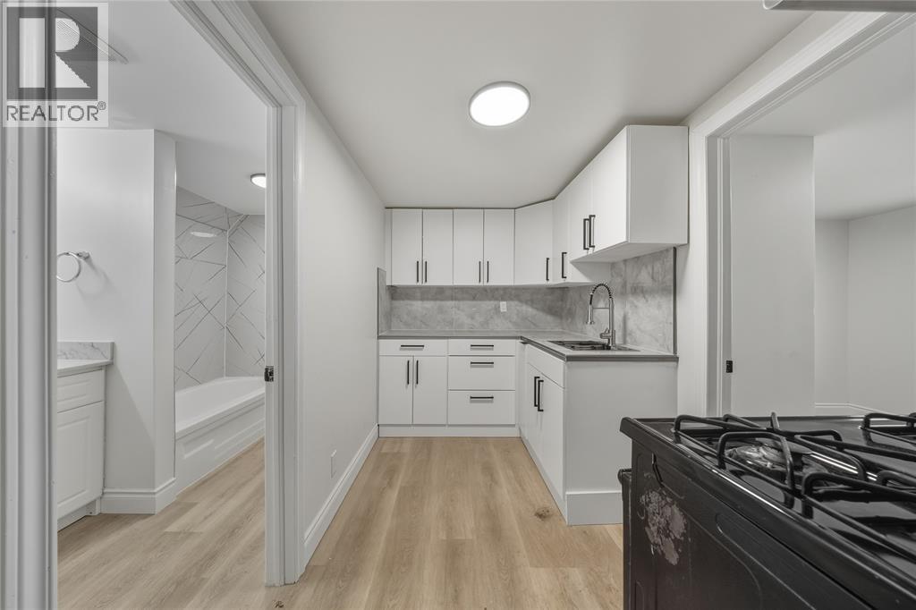 165 College Avenue Unit# Upper #3, Sarnia, Ontario  N7T 6B2 - Photo 8 - 26001347