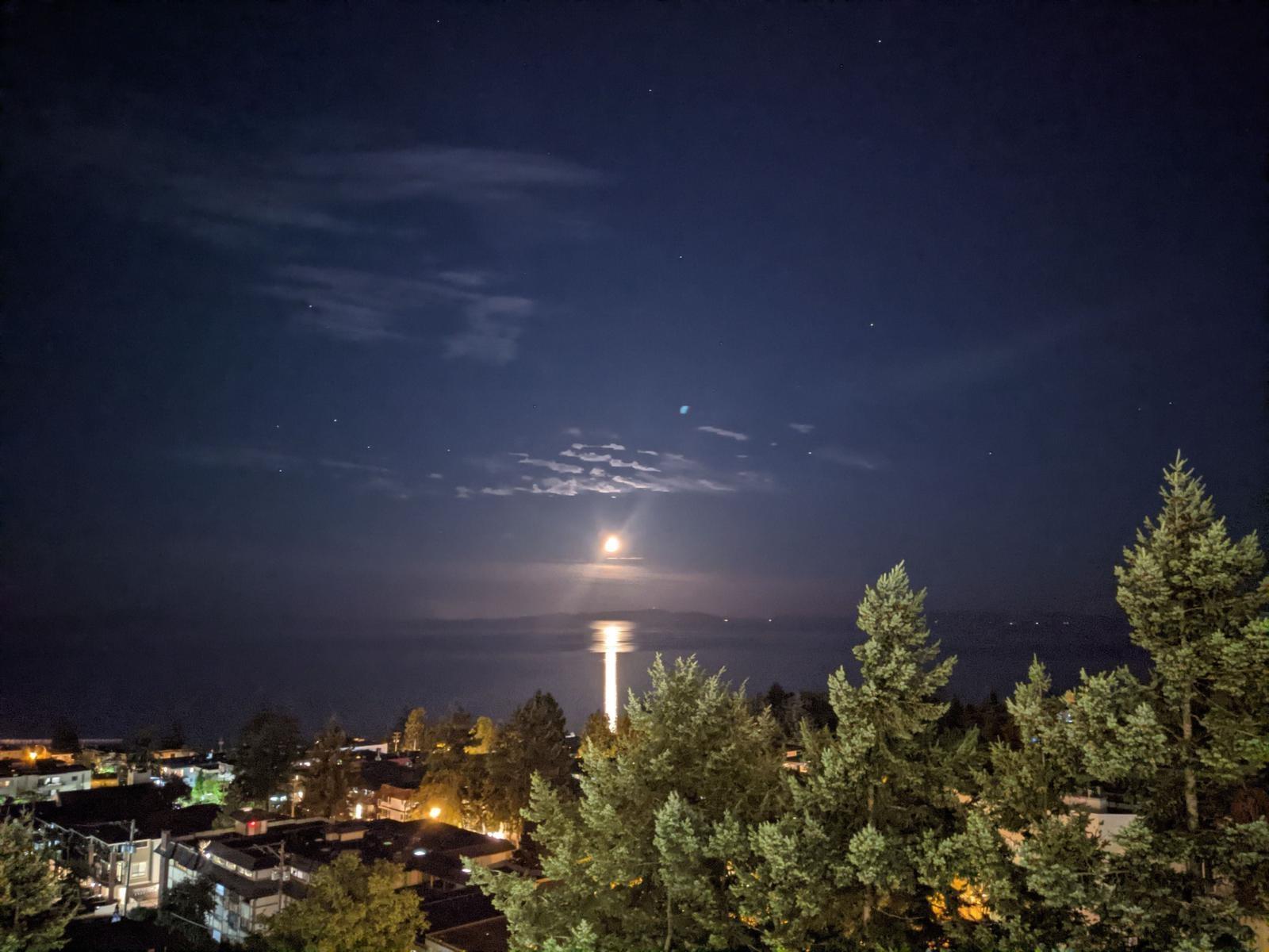 901 15165 Thrift Avenue, White Rock, British Columbia  V4B 0C1 - Photo 13 - R3077106