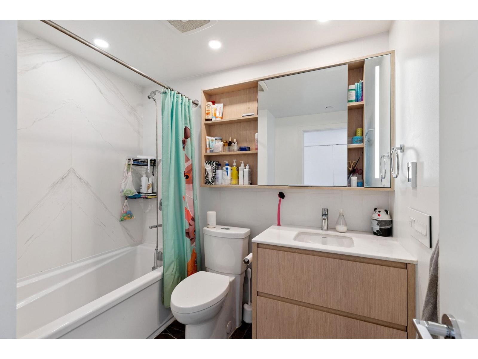 901 15165 Thrift Avenue, White Rock, British Columbia  V4B 0C1 - Photo 25 - R3077106