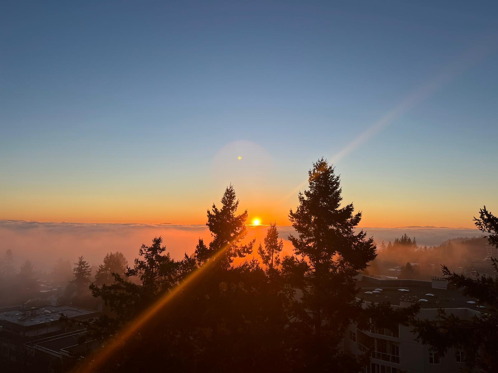 901 15165 THRIFT AVENUE, White Rock, British Columbia