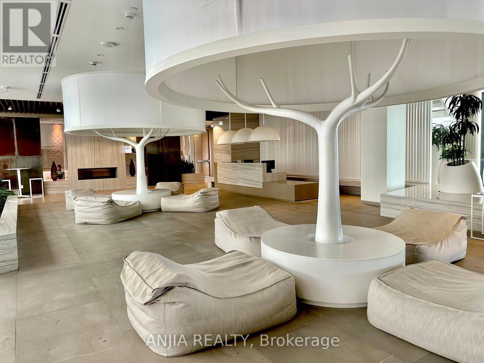 4707 - 100 Harbour Street, Toronto, Ontario  M5J 0B5 - Photo 4 - C12727132