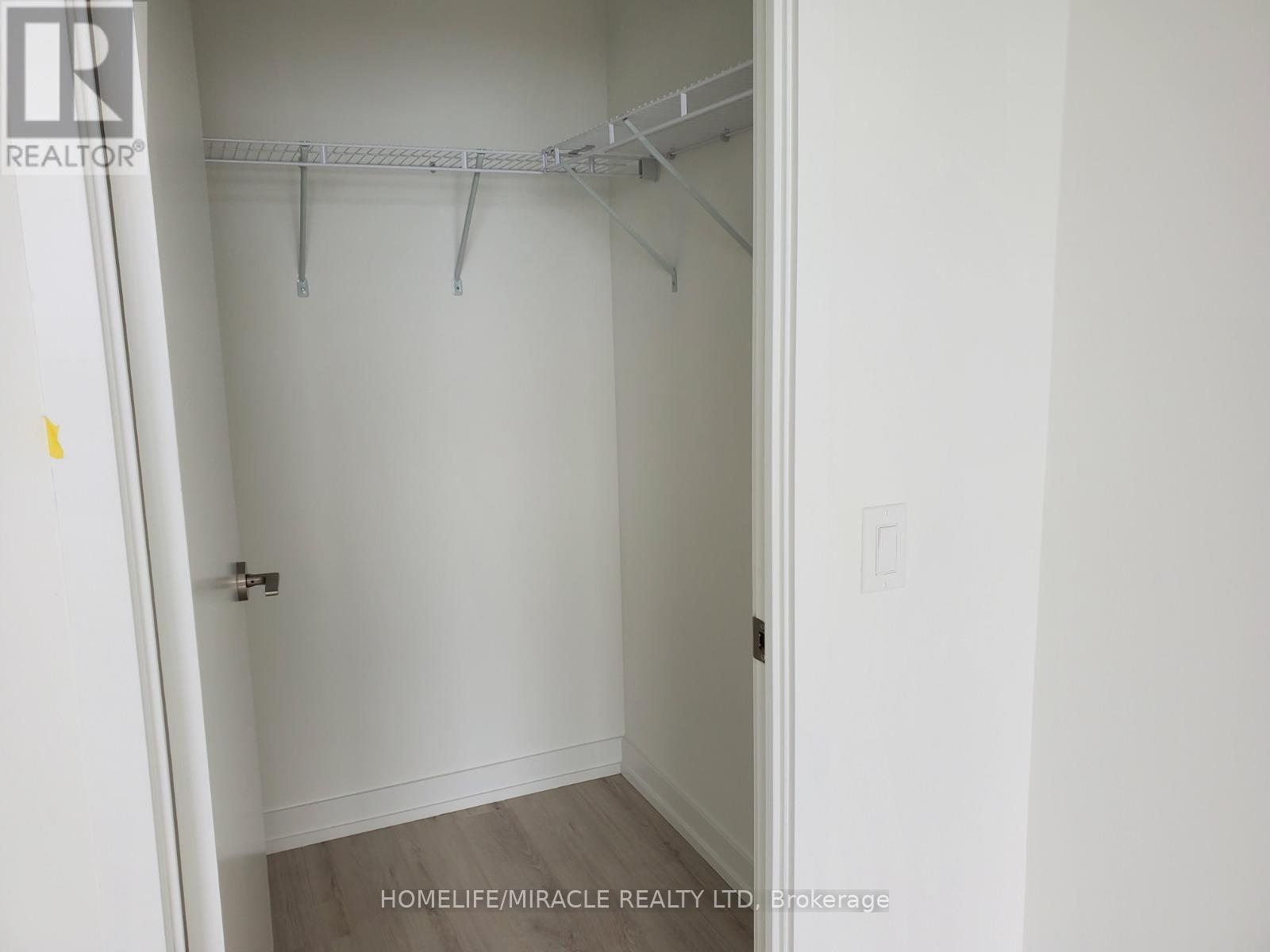 2411 - 33 Helendale Avenue, Toronto, Ontario  M4R 0A4 - Photo 10 - C12727162