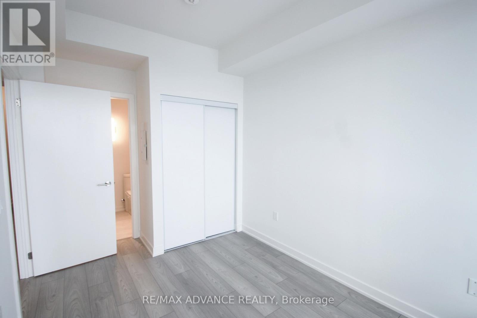 2410 - 110 Broadway Avenue, Toronto, Ontario  M4P 1V7 - Photo 10 - C12727190