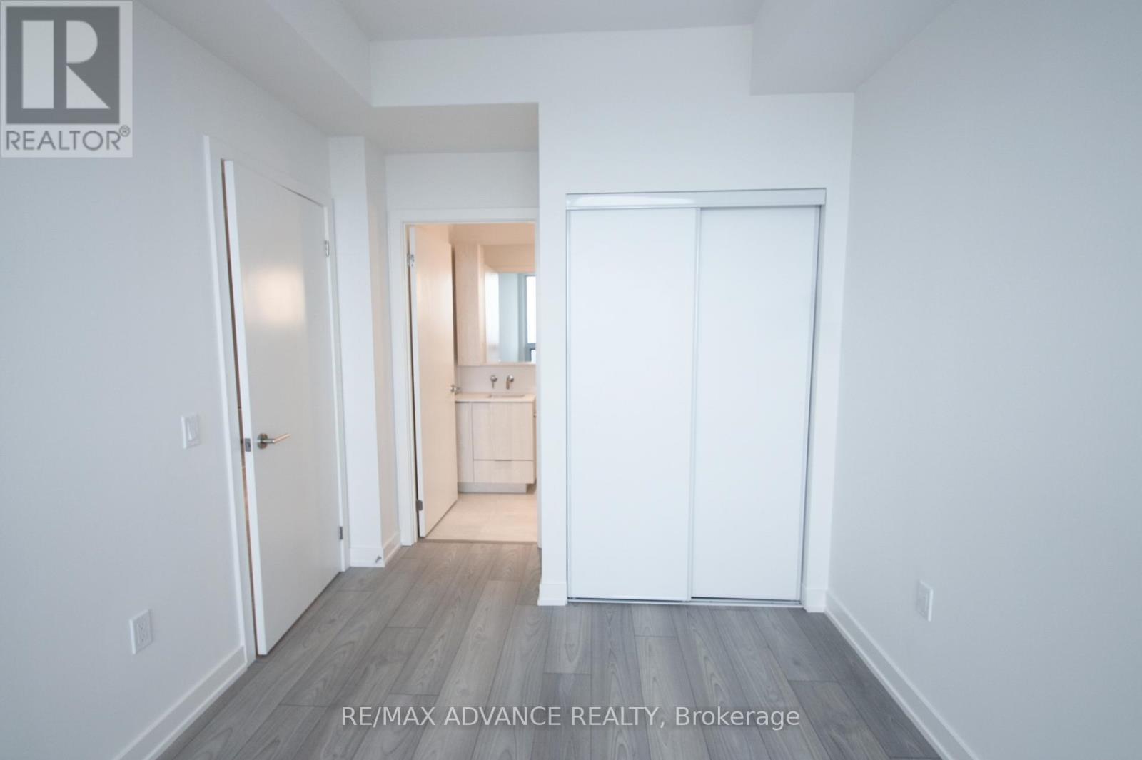 2410 - 110 Broadway Avenue, Toronto, Ontario  M4P 1V7 - Photo 11 - C12727190