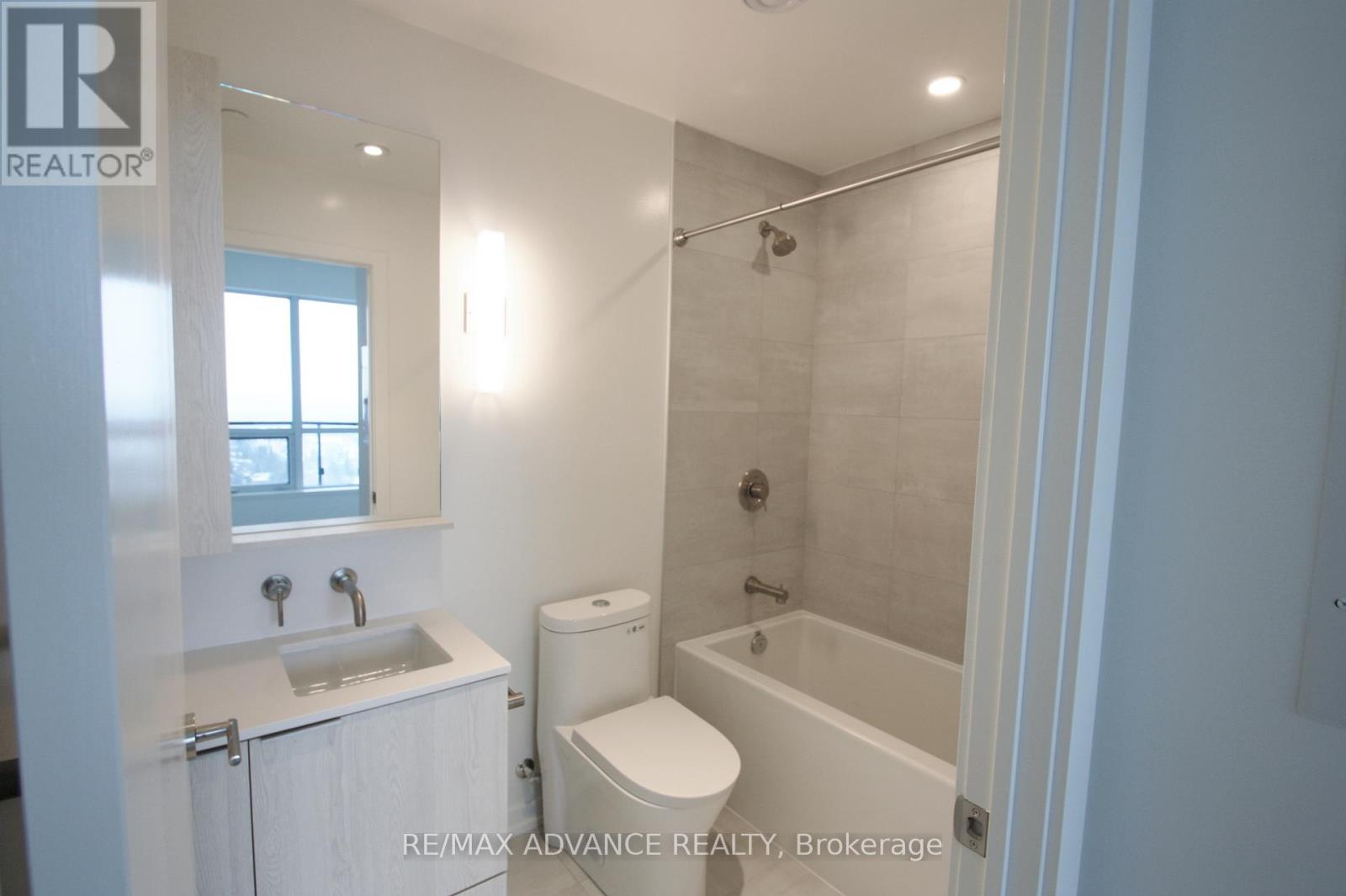 2410 - 110 Broadway Avenue, Toronto, Ontario  M4P 1V7 - Photo 15 - C12727190
