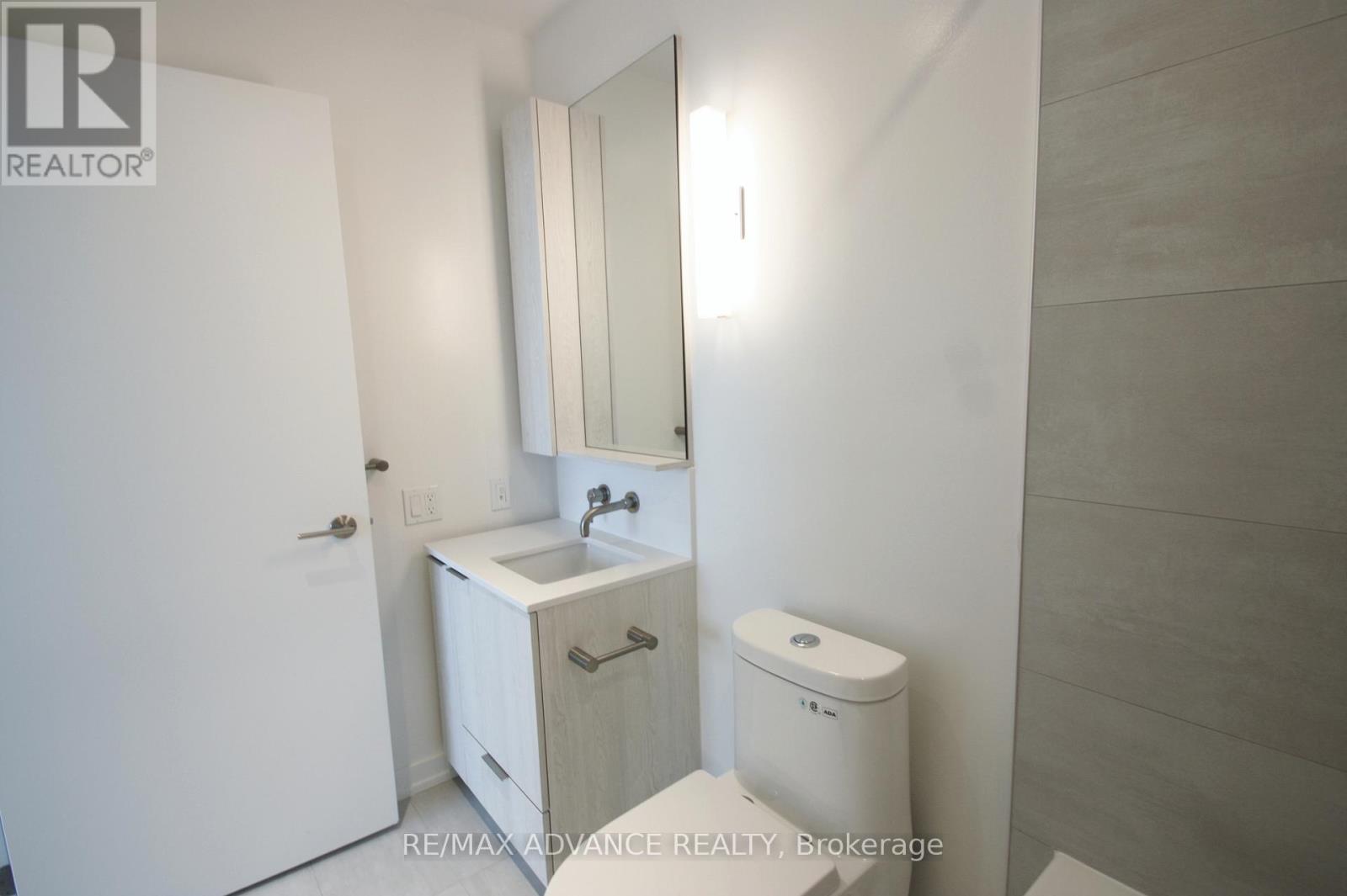 2410 - 110 Broadway Avenue, Toronto, Ontario  M4P 1V7 - Photo 16 - C12727190