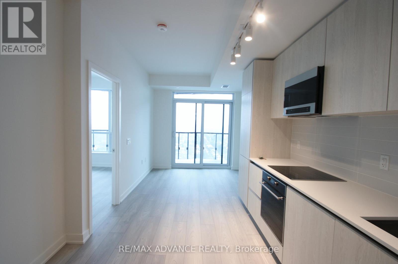 2410 - 110 Broadway Avenue, Toronto, Ontario  M4P 1V7 - Photo 3 - C12727190