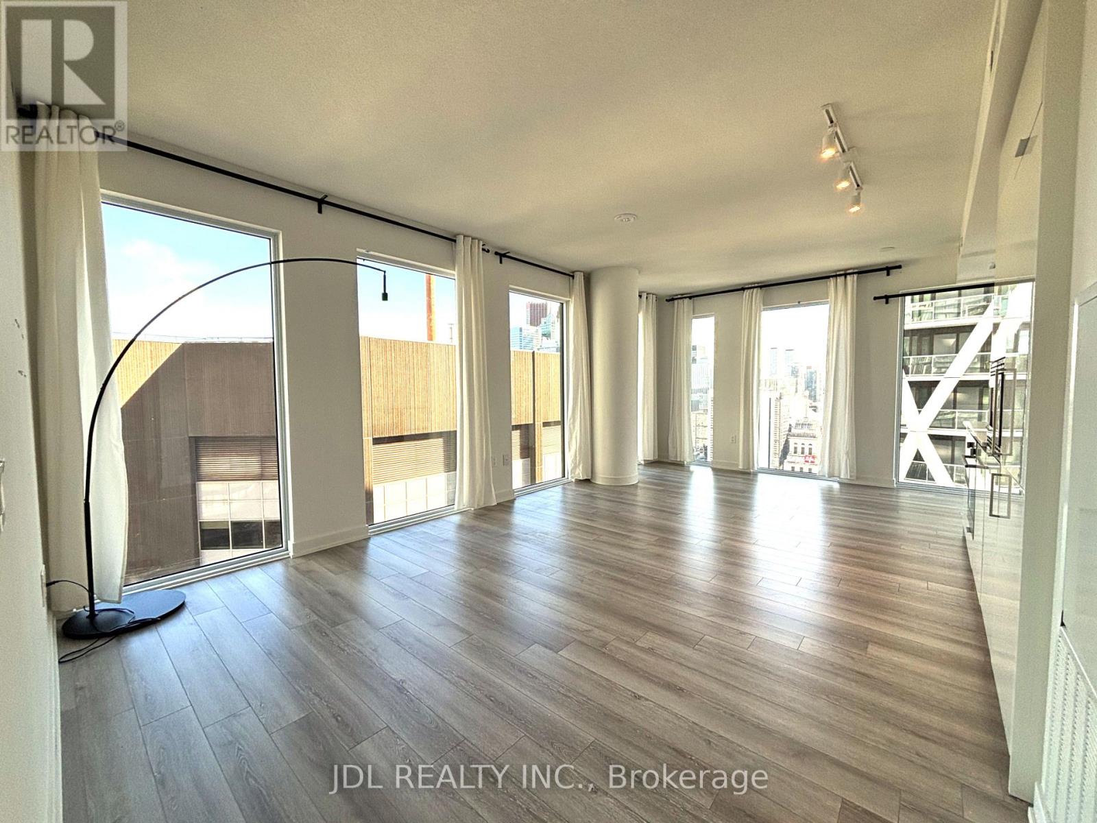 3204 - 238 Simcoe Street Se, Toronto, Ontario  M5T 0E2 - Photo 6 - C12726710