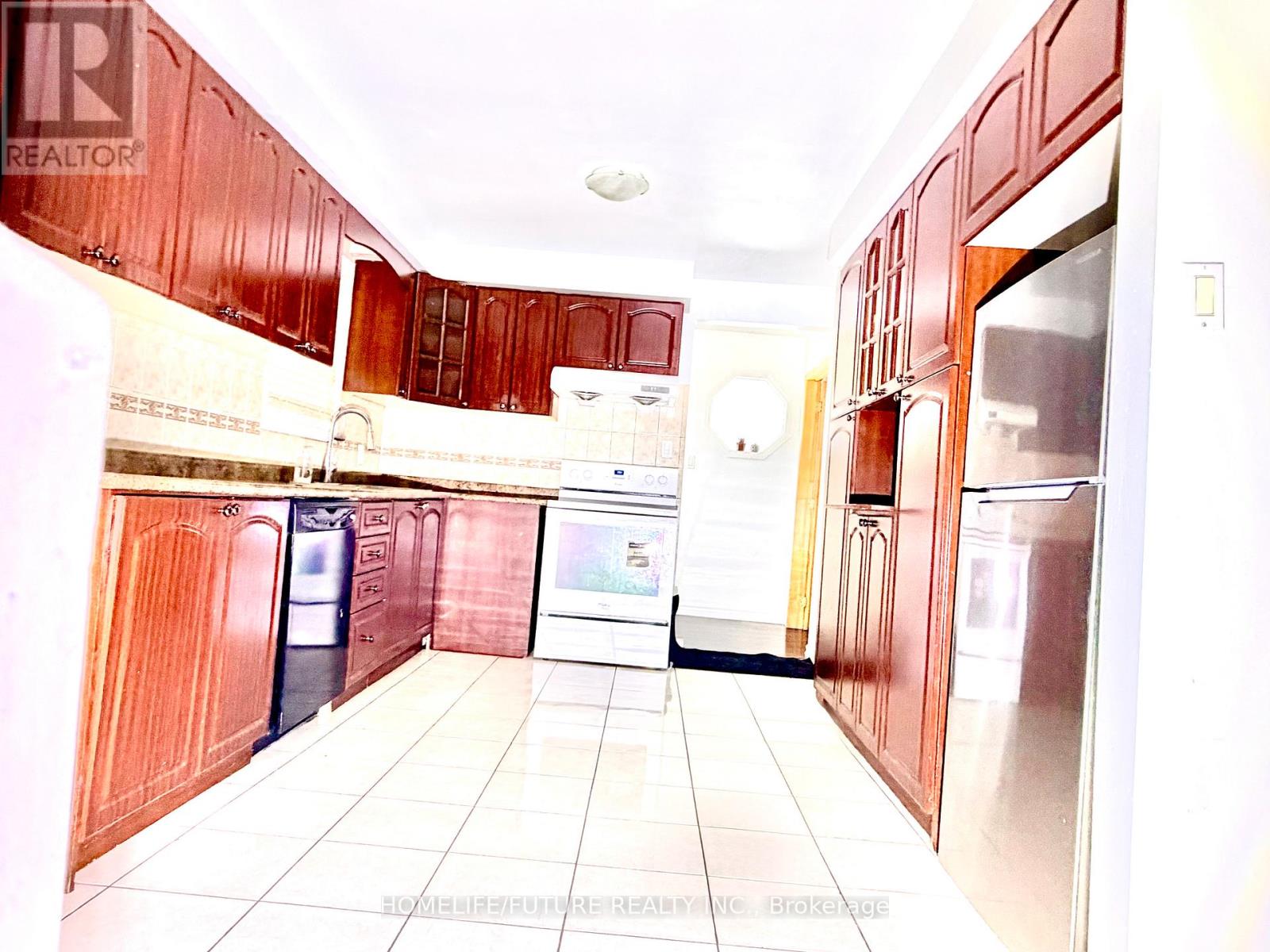 Main & Lower - 145 Bruce Beer Drive, Brampton, Ontario  L6V 3J2 - Photo 10 - W12705510