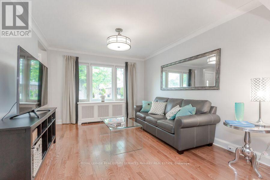 96 Albert Avenue, Toronto, Ontario  M8V 2L7 - Photo 2 - W12727138