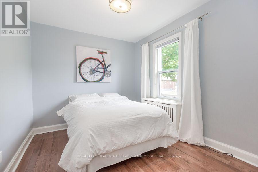 96 Albert Avenue, Toronto, Ontario  M8V 2L7 - Photo 7 - W12727138