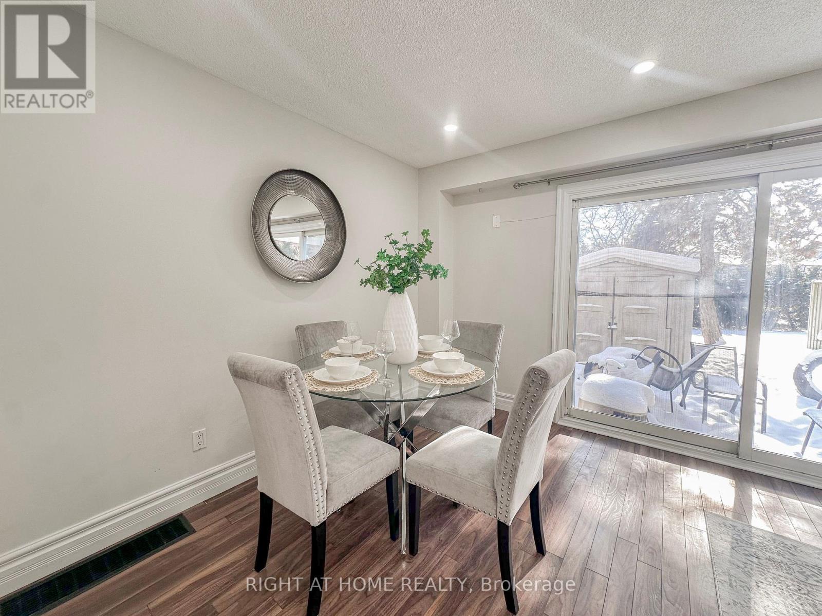 24 - 561 Childs Drive, Milton, Ontario  L9T 3Z1 - Photo 12 - W12727148