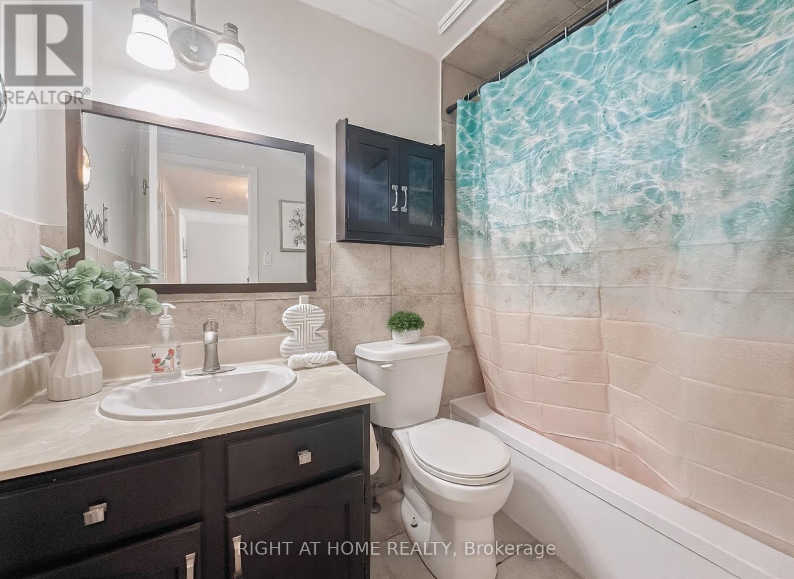 24 - 561 Childs Drive, Milton, Ontario  L9T 3Z1 - Photo 18 - W12727148