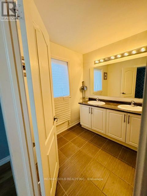 132 Agava Street, Brampton, Ontario  L7A 4S1 - Photo 8 - W12727182