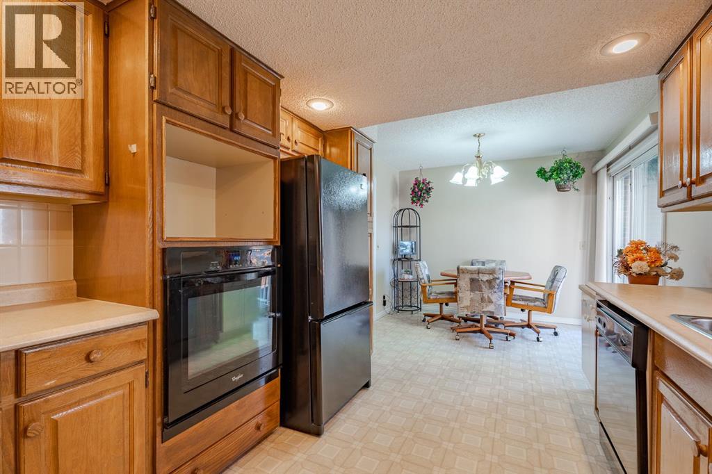 9, 275 Woodridge Drive Sw, Calgary, Alberta  T2W 3S2 - Photo 18 - A2280072