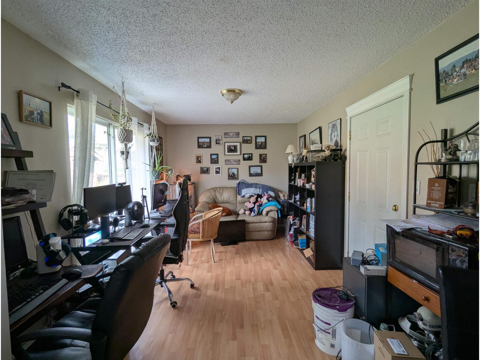 7936 Eagle Crescent, Mission, British Columbia  V2V 5G3 - Photo 4 - R3072388